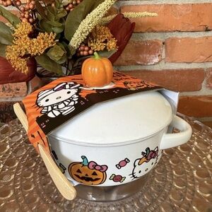 Sanrio White Dinnerware Brie
Baker Hello Kitty Fall Halloween
Viral Trending